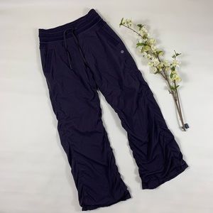 Lululemon live to move pants sz 4